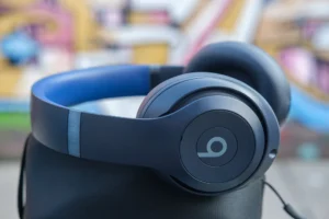 Read more about the article Beats Studio Pro – Wireless Bluetooth Noise Cancelling Headphones – Personalized Spatial Audio, USB-C Lossless Audio, Apple & Android Compatibility, Up to 40 Hours Battery Life – Black